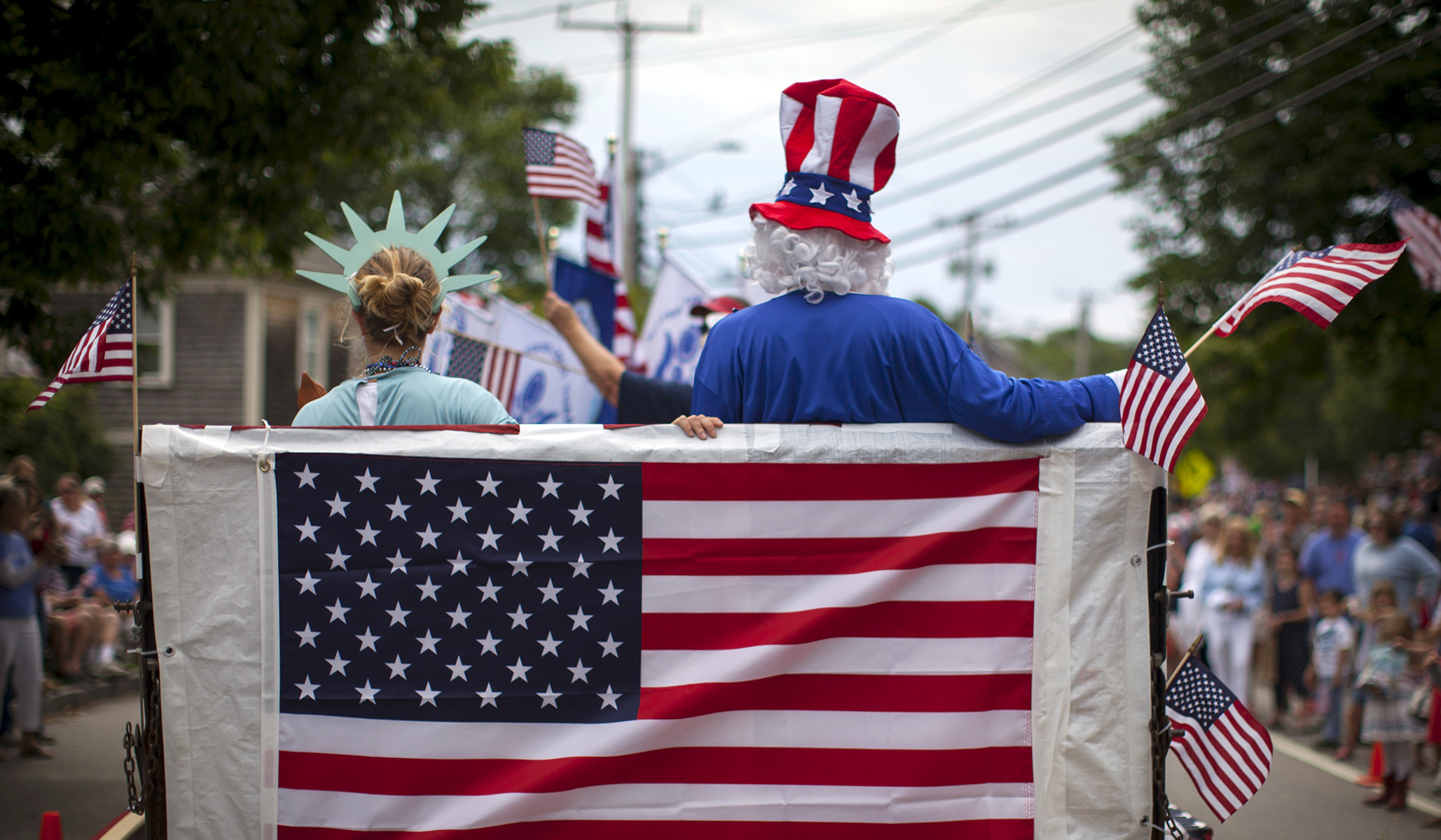 American day. Американцы США. Традиции США. Традиции Америки. Американец с флагом.