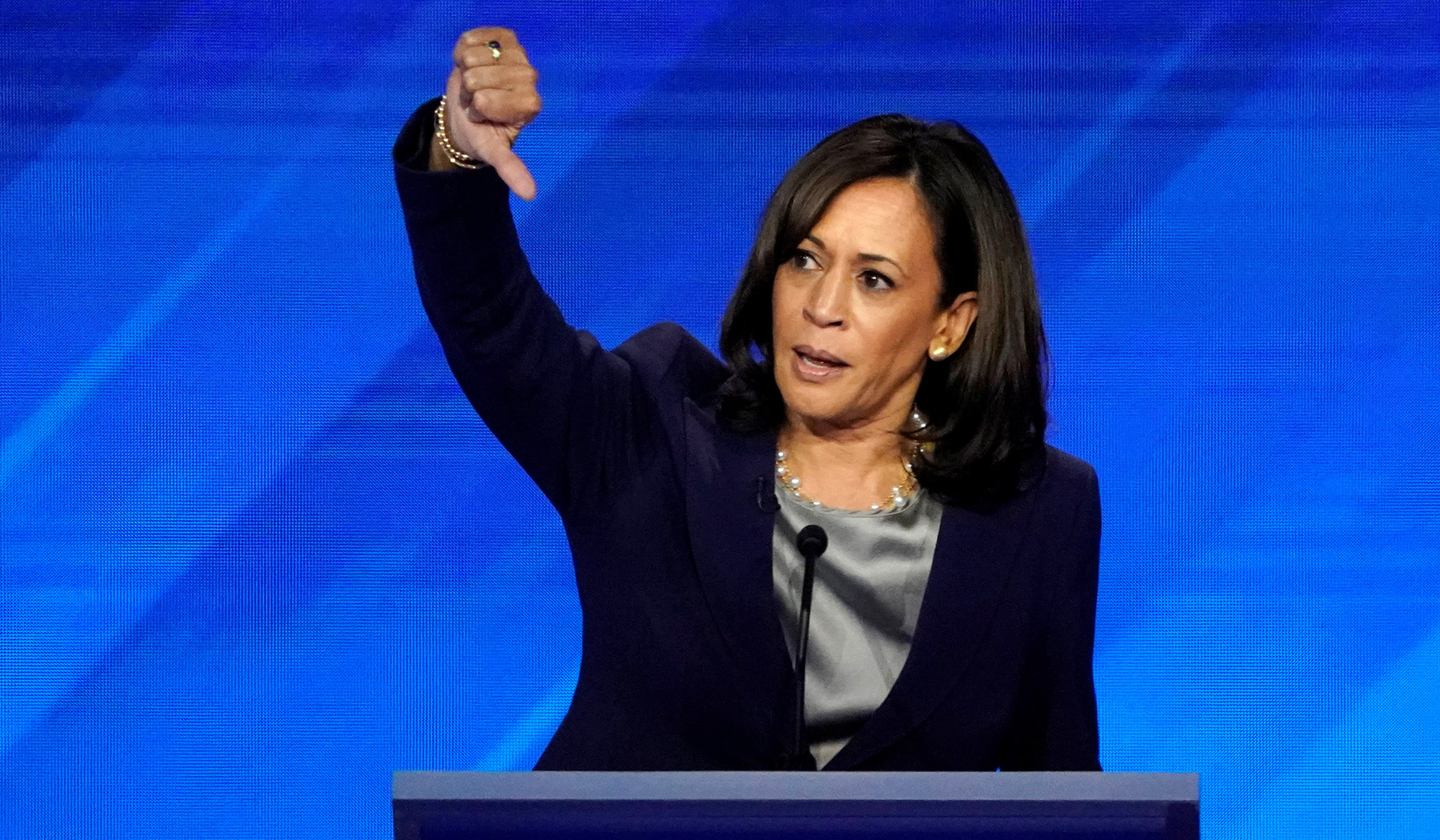 Kamala Harris Calls On Twitter CEO To Suspend Trump's Account For ...