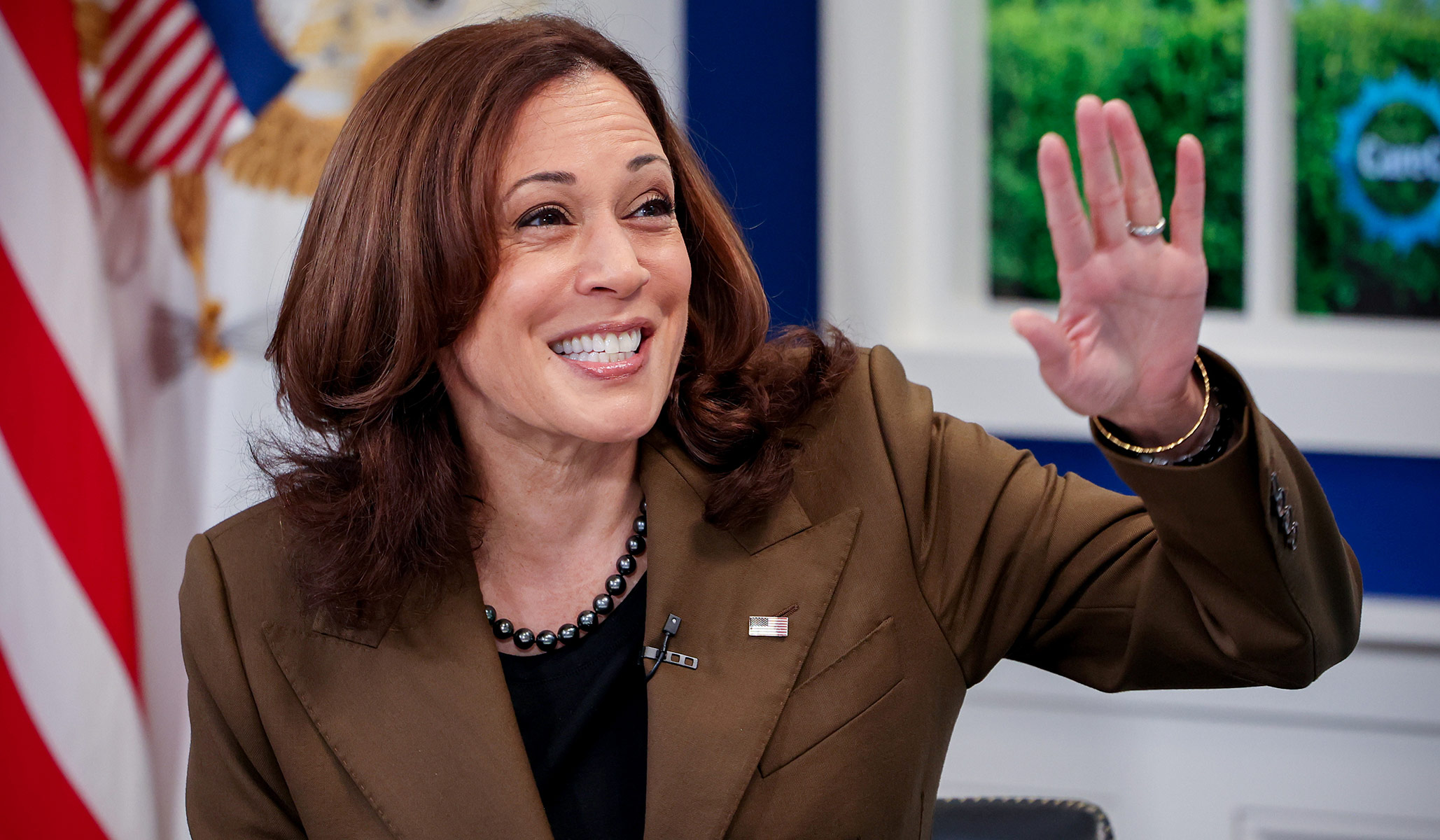 A Brutal <i>Washington Post</i> Story on Kamala Harris