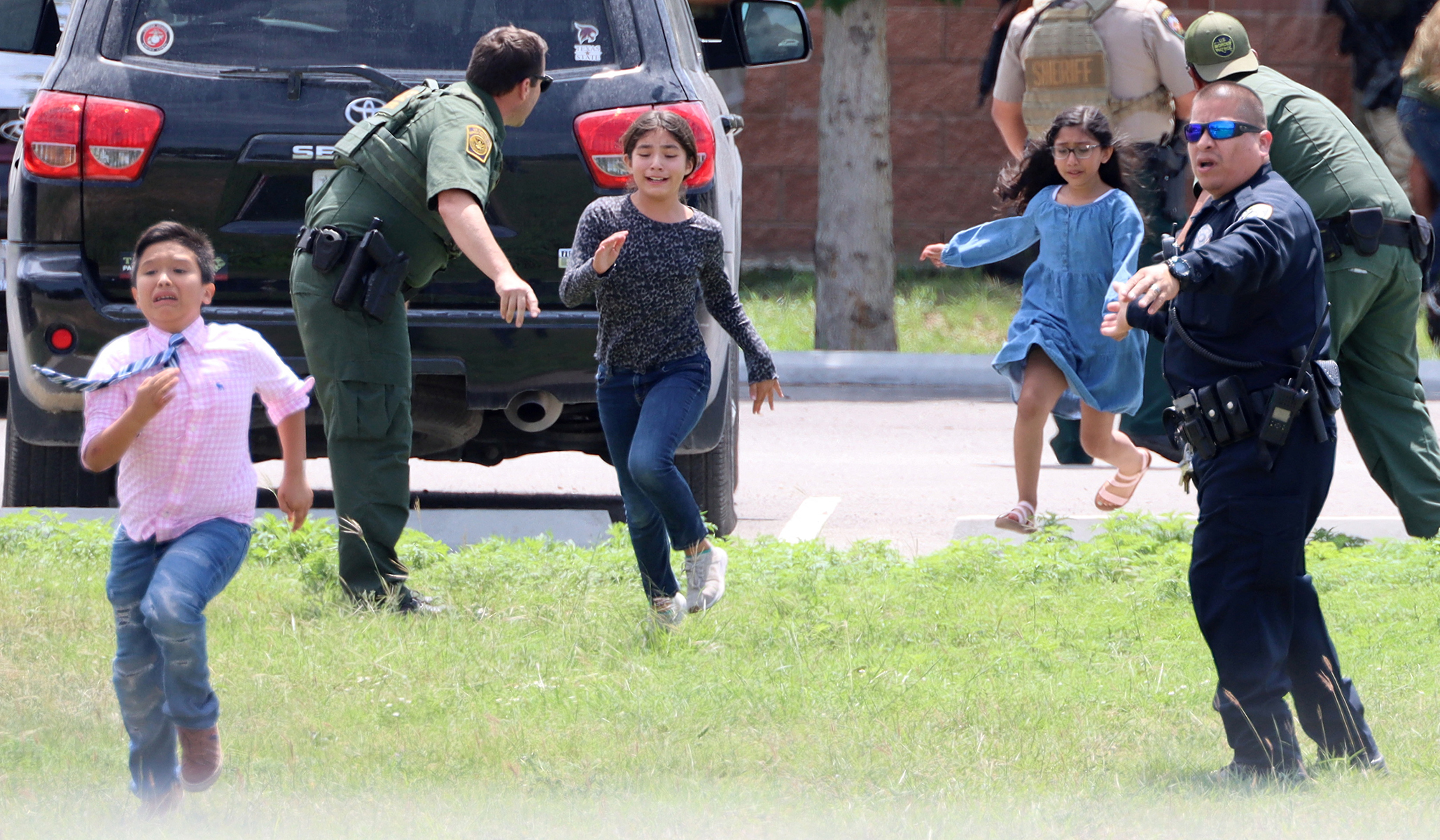 Uvalde Shooting Incident Commander Had No Radio, Official Says ...