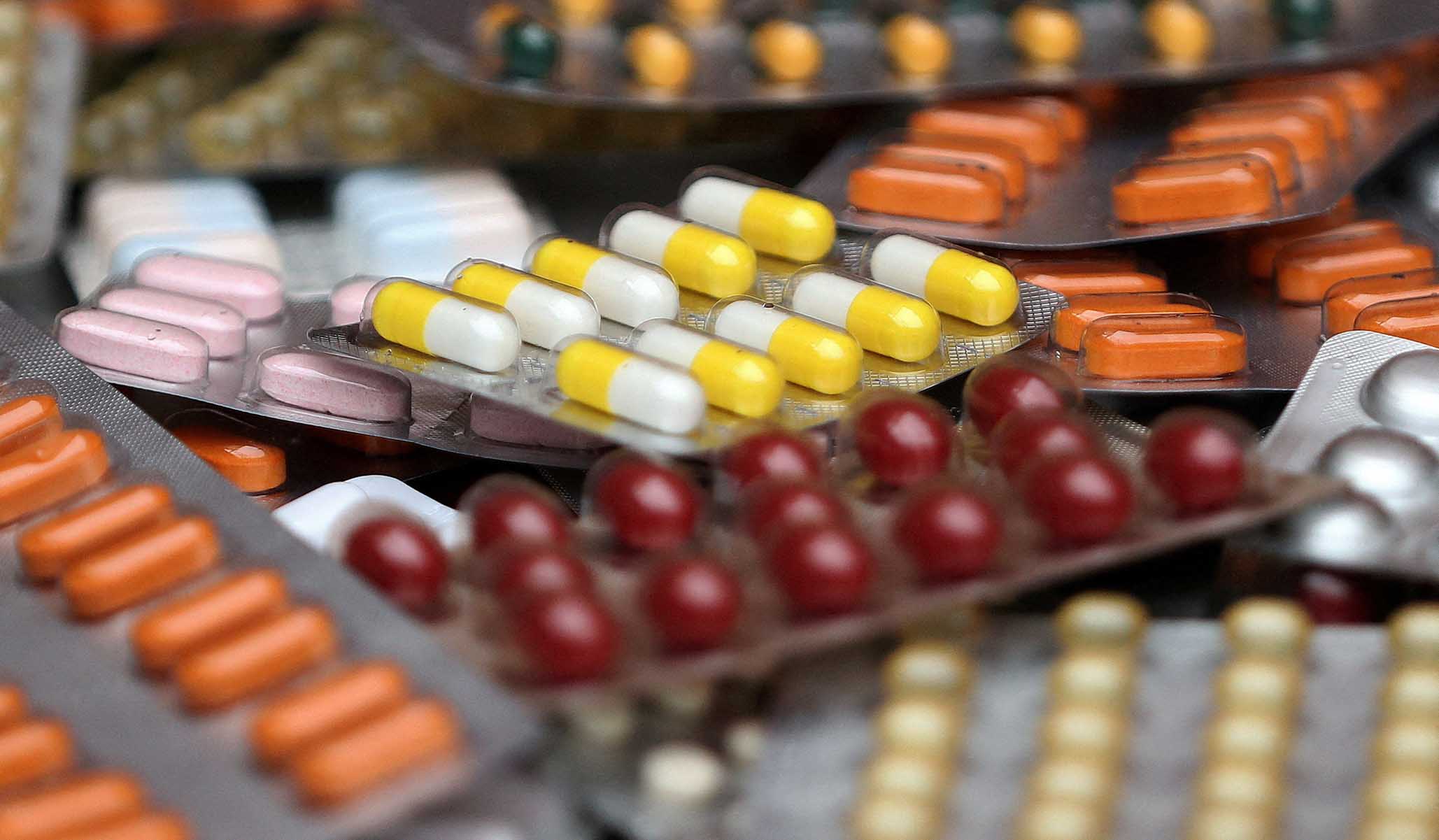 NHS England Bans Most Puberty Blocking National Review   Pills 