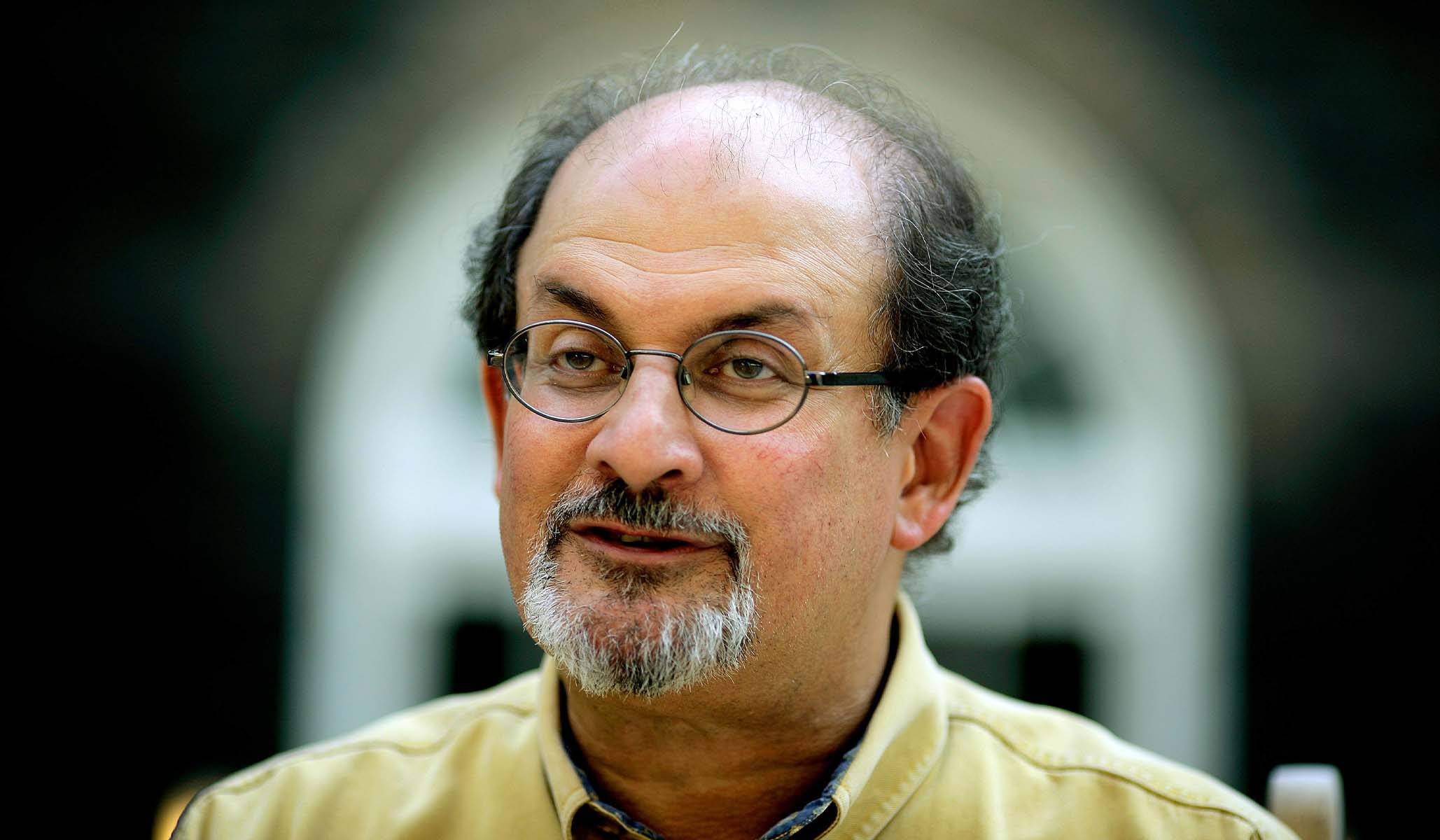 Salman Rushdie Makes First Public Appearance Since Stabbing Attack ...